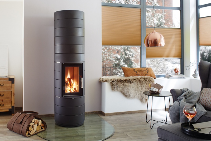 LEDA COLONA špeciálne akumulačné kachle čierny matný lak