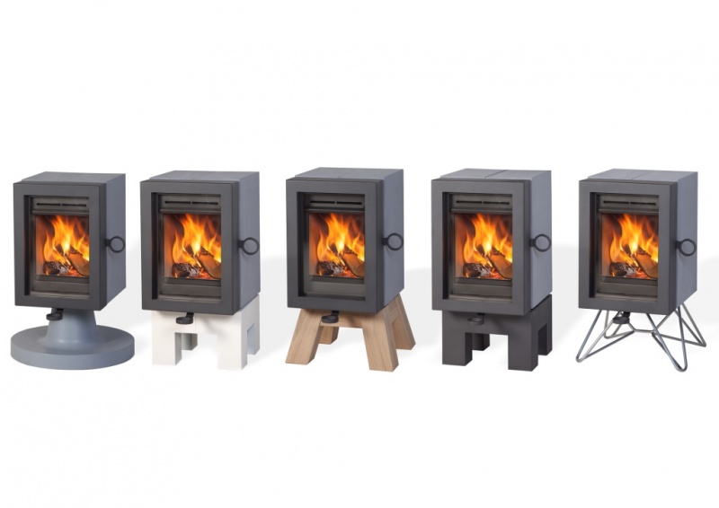 Wanders OAK CONCRETE šedé krbové kachle s oceľovým podstavcom